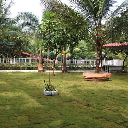 Ambhai Farmhouse Hotel Wada Ngoại thất bức ảnh